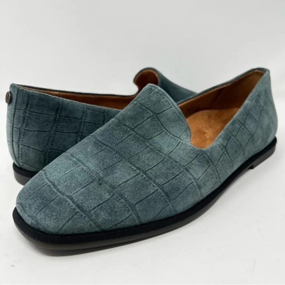 Vionic Textured Blue Loafers